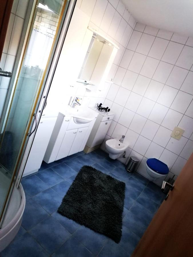 Ferienwohnung Mit Terrasse Fuer Bis Zu 4 Personen Balve 外观 照片